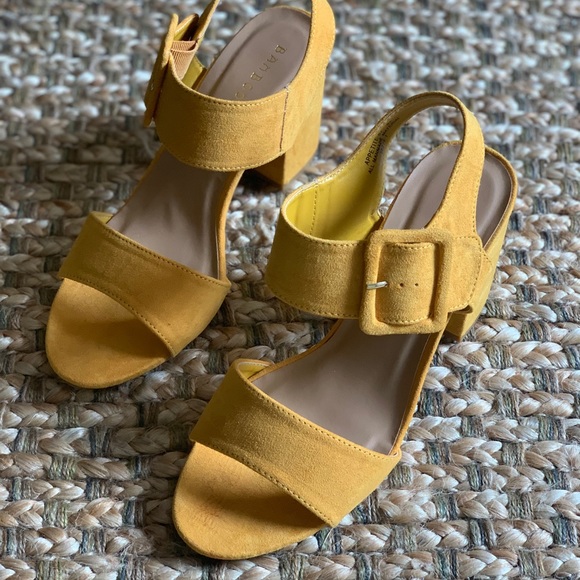 Open Toe Chunky Block Heel with Buckle - Picture 6 of 8